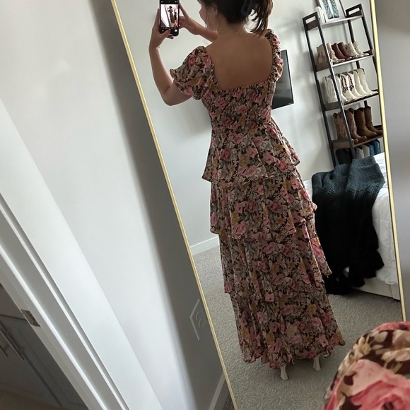 Entro Tiered Floral Maxi Dress - Picture 5 of 8